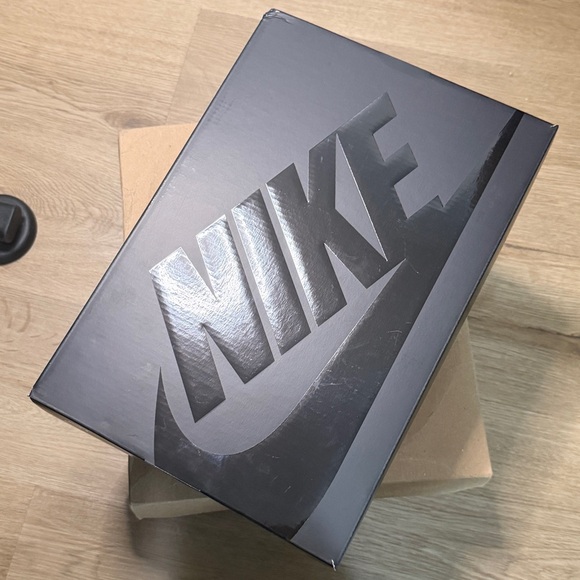 Nike dunk X Harris tweed
W
brand new - Picture 5 of 7